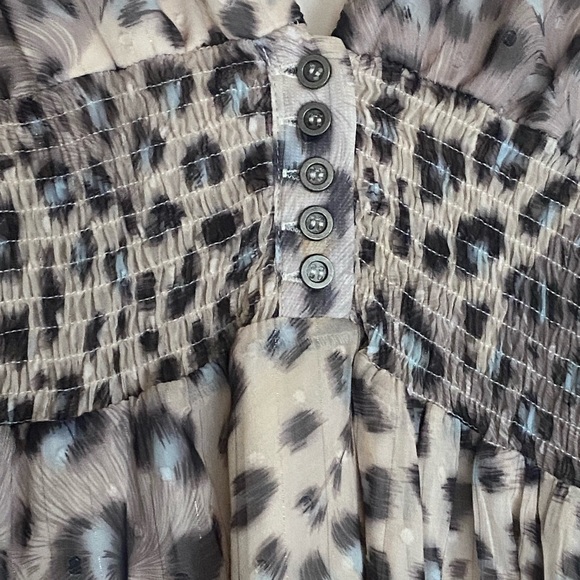 🐆 Cheetah Print Cold Shoulder V-Neck Midi Dress By FATE Size Large - Picture 3 of 4